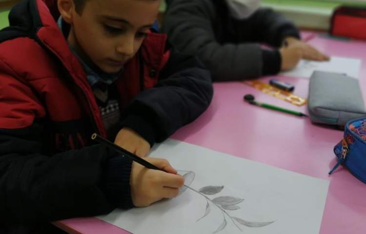 آموزش نقاشی سیاه قلم گیاهان پایه چهارم 1