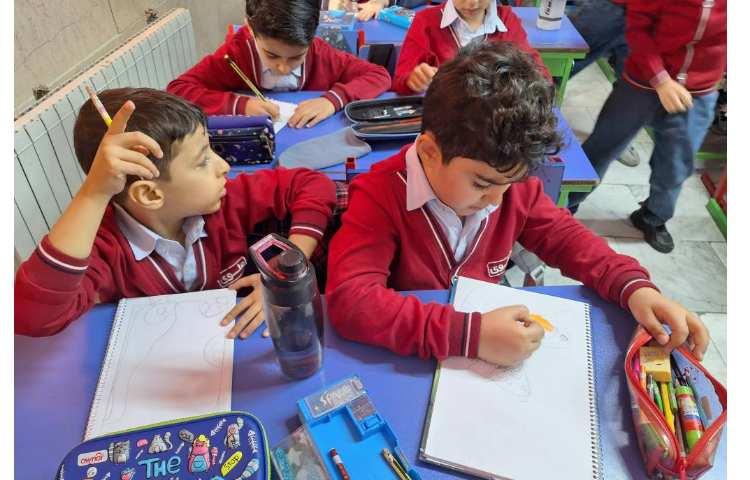 آموزش نقاشی فضا 5