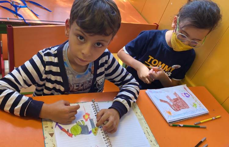 :آموزش نقاشی فیل ساده، کلاس توت فرنگی 3