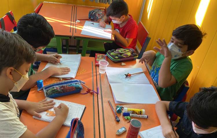 :آموزش نقاشی فیل، کلاس فضانوردان 3