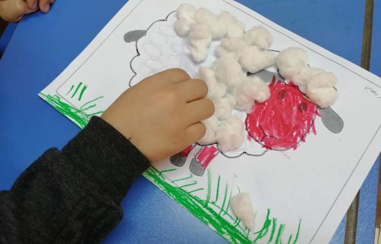 آموزش نقاشی و کلاژ گوسفند 4