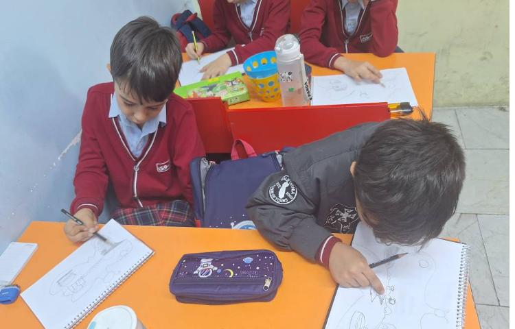 آموزش نقاشی پروانه کلاس سوم خانم سعیدی 5