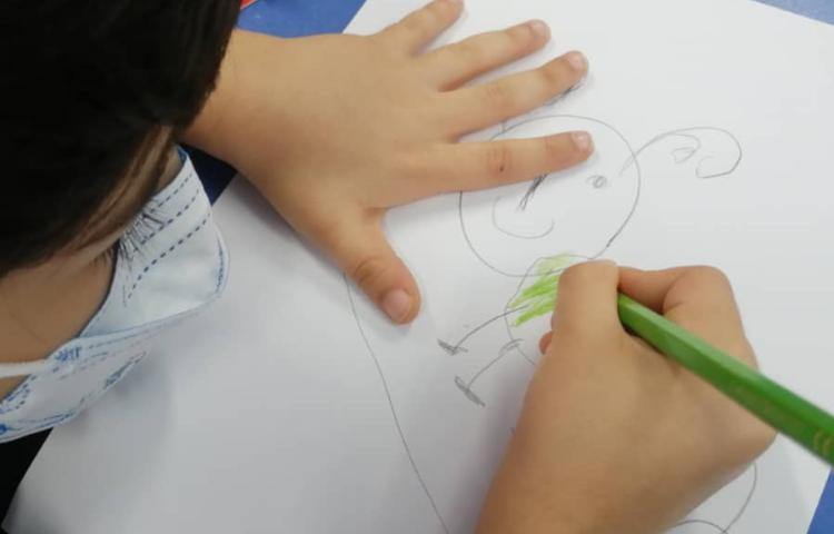 آموزش نقاشی کرم با دایره