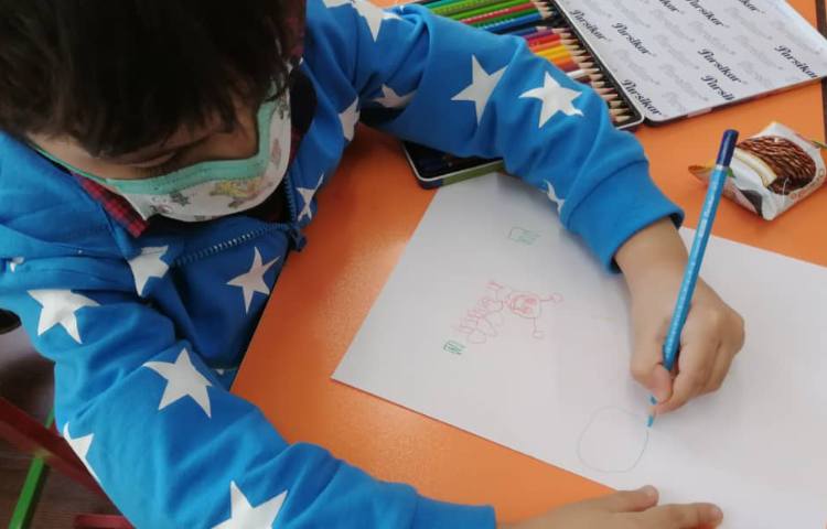 آموزش نقاشی کرم با شکل دایره