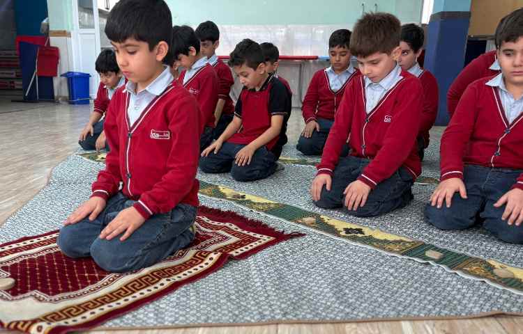 آموزش نماز جماعت درس هدیه های آسمانی پایه سوم 6