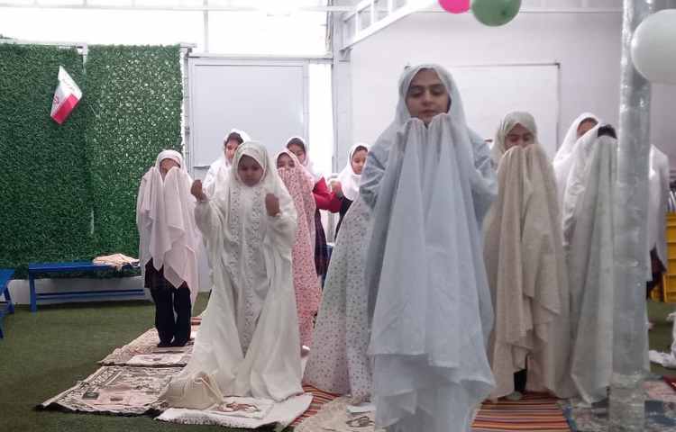 آموزش نماز دانش آموزان پایه سوم
