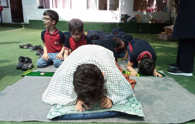 آموزش نماز 9