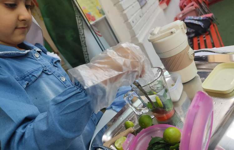 آموزش نوشیدنی خنک تابستانه، در صبحگاه تابستونک یخی 2