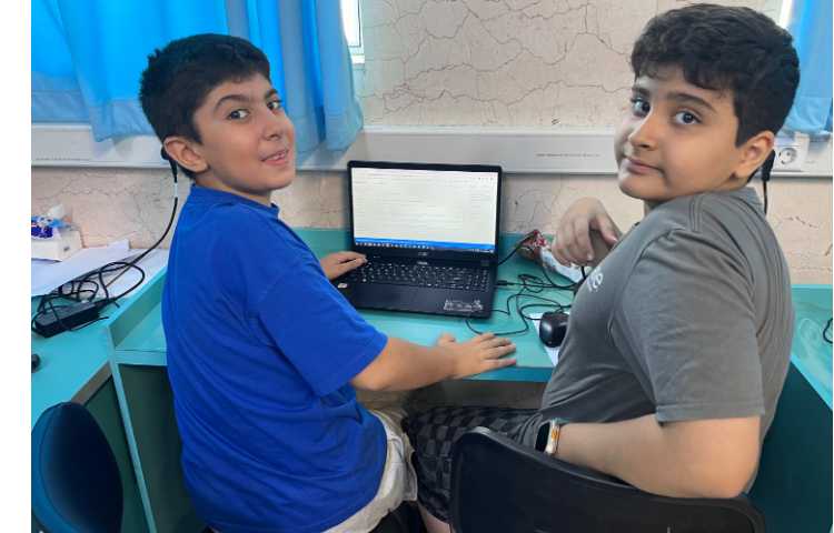 آموزش هوش مصنوعی داستان سازی گویا با AI studio 0
