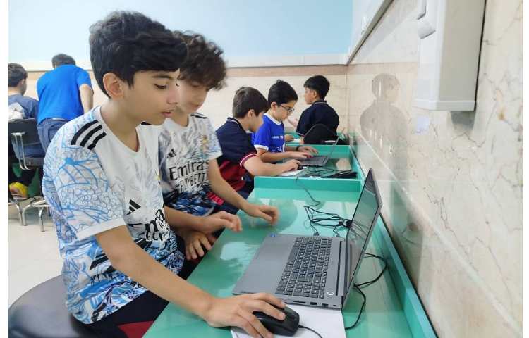 آموزش هوش مصنوعیttsmaker 1
