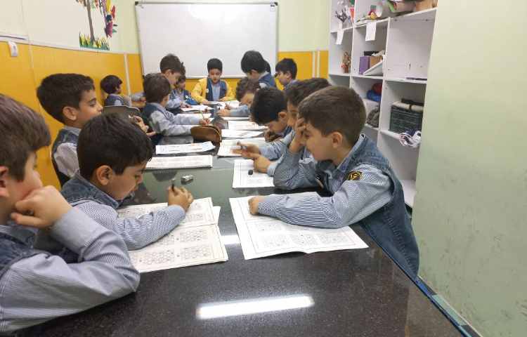 آموزش وزیر و طرز گرفتن مهره‌های حریف با آن 5