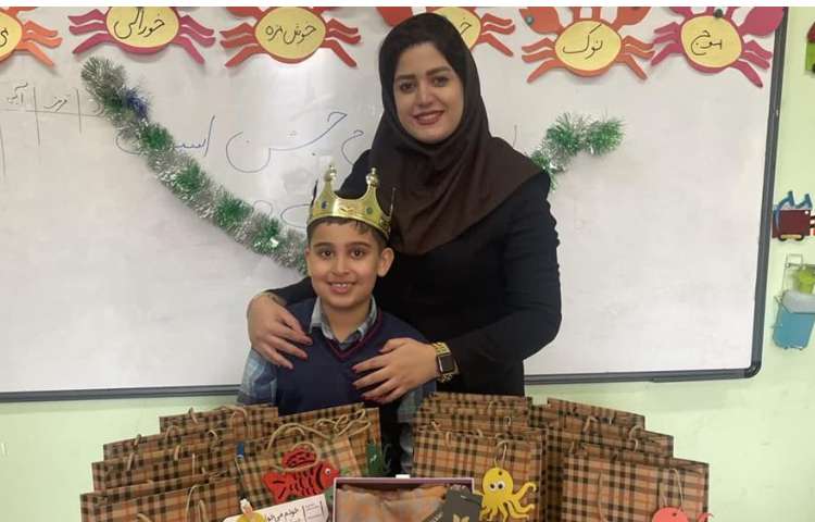 آموزش و ایجادانگیزه نشانه ه و جشن اسم دانش آموزان پایه اول دبستان 2