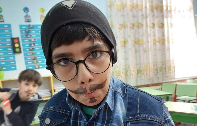 آموزش و ایجاد انگیزه درس تقارن 9