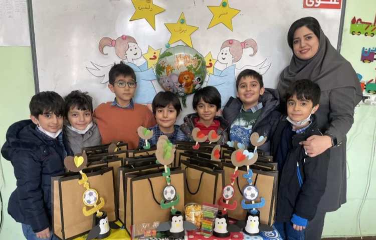 آموزش و ایجاد انگیزه نشانه ف پایه اول 6