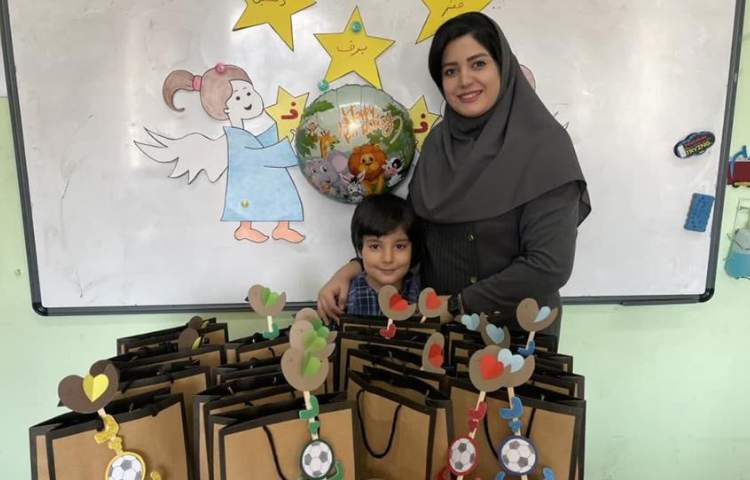 آموزش و ایجاد انگیزه نشانه ف پایه اول 8