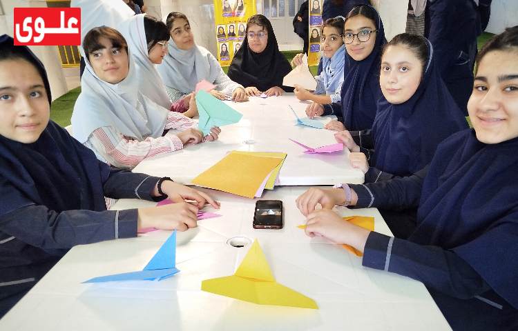 آموزش و ساخت راکت کاغذی 4