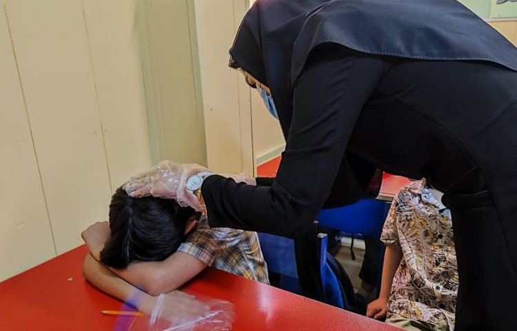 : آموزش و غربالگری پدیکلوز برای دانش آموزان 4