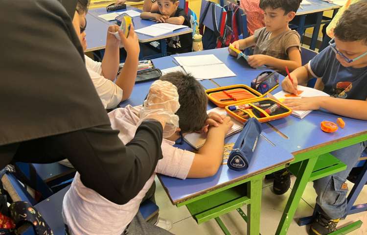 : آموزش و غربالگری پدیکلوز برای دانش آموزان 5