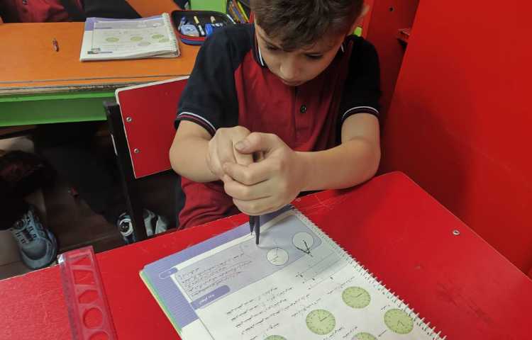 آموزش پایه دایره و نحوه استفاده از پرگار 1