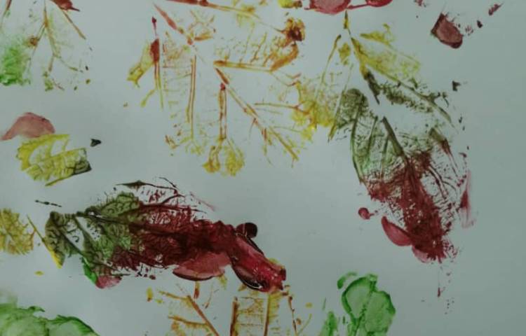 آموزش چاپ برگ با رنگ اکرلیک 6