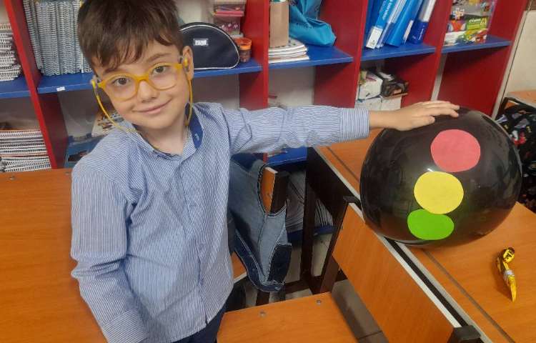 آموزش چراغ راهنما با کاردستی 2