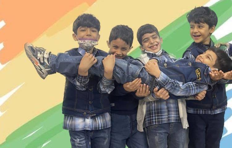 آموزش چوب خط با دانش آموزان پایه اول 5