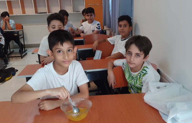 آموزش ژله در کلاس 3