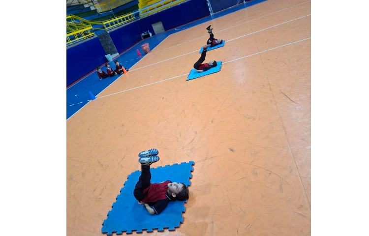 آموزش ژیمناستیک و مهارت های پایه 10