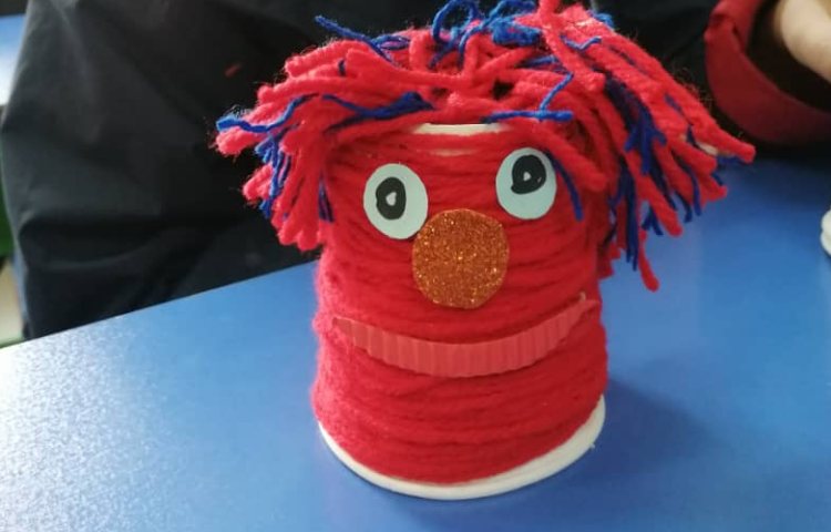 آموزش کاردستی عروسک با لیوان کاغذی 1