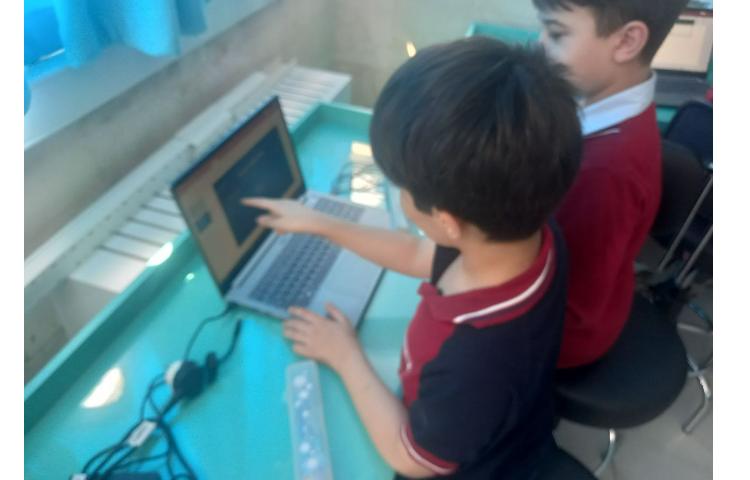 آموزش کامپیوتر تدریس ابزار word Art در پاورپوینت 3