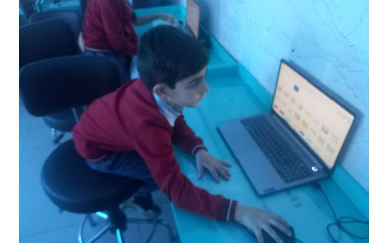 آموزش کامپیوتر تدریس ابزار word Art در پاورپوینت 9