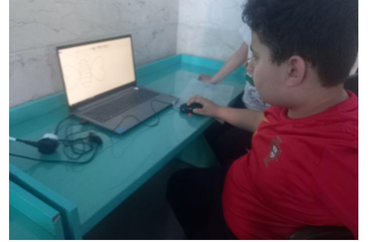 آموزش کامپیوتر : کشیدن پروانه در محیط paint 3