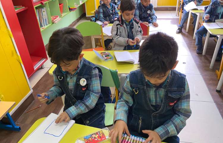 :آموزش کشیدن خانه مادربزرگ با اشکال هندسی، کلاس بادبادک 2