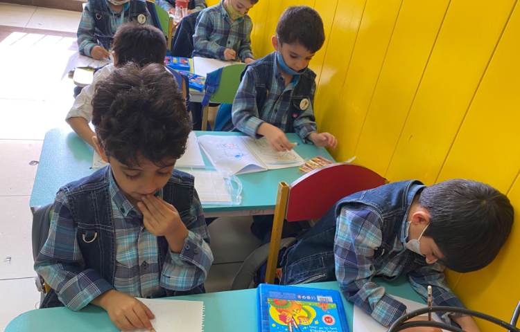 :آموزش کشیدن خانه مادربزرگ با اشکال هندسی، کلاس بادبادک 4