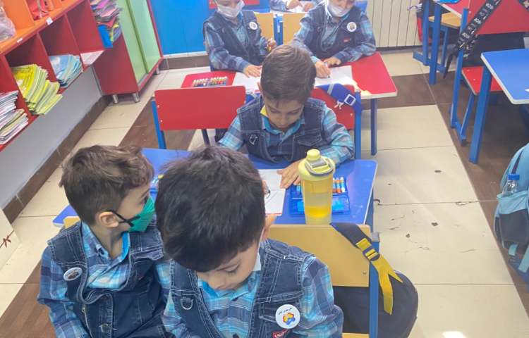 :آموزش کشیدن خانه مادربزرگ با اشکال هندسی، کلاس شاپرک 2