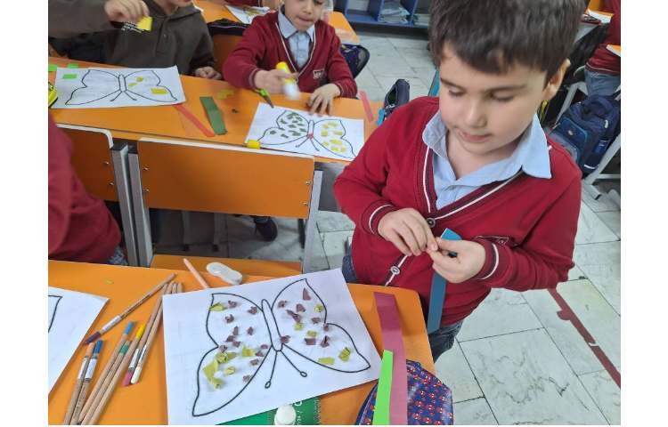 آموزش کلاژ پروانه 1