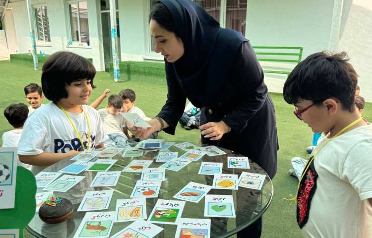 آموزش کلمات هم آغاز به وسیله بازی 4