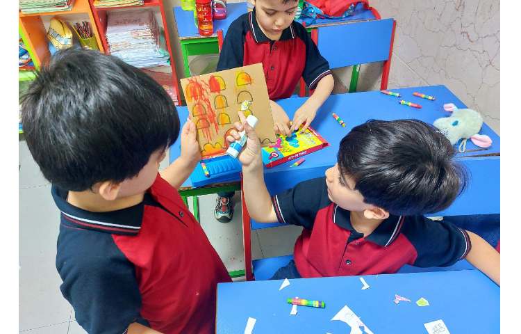 آموزش Fine Motor Skills Making a Bug Hotel 6