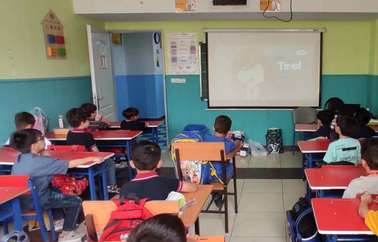 آموزش Singing hello song