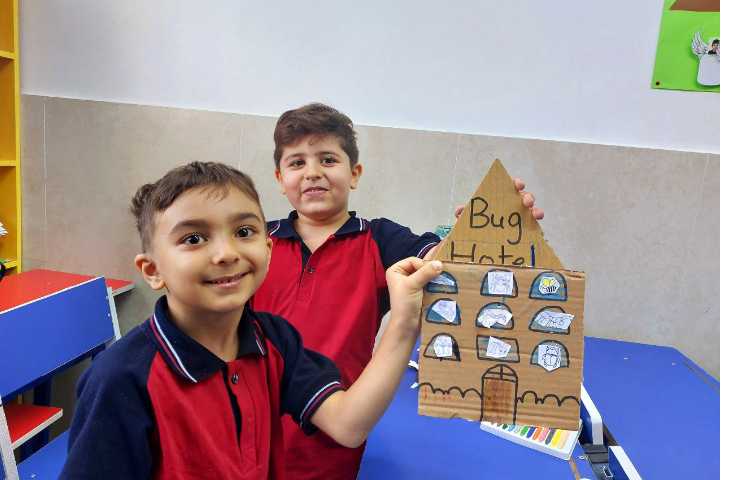 آموزش Fine Motor Skills Making a Bug Hotel