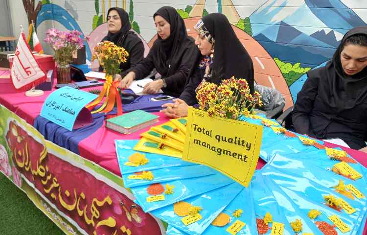 آموزگاران 12