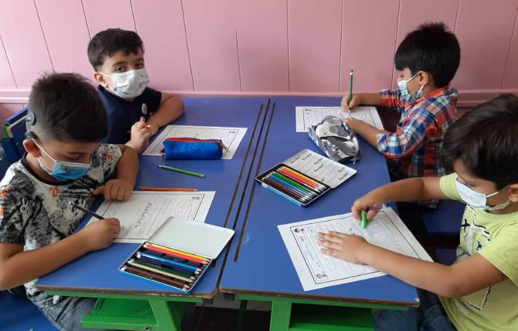 :آوا و همخوانی، زبان آموزی، کلاس سیب 4