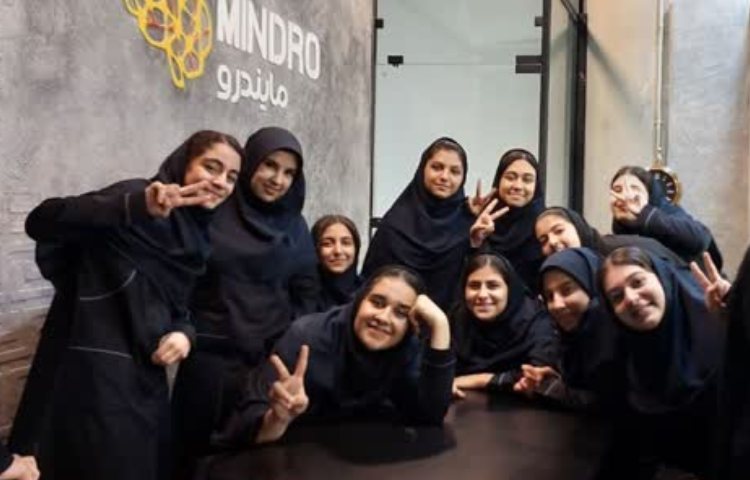 (اتاق فرار _باغ کتاب) 5