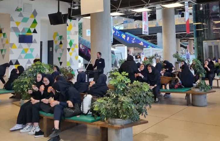 (اتاق فرار _باغ کتاب) 8