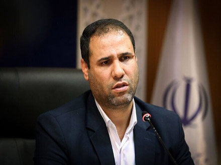 دریافت اجباری پول برای تحویل کارنامه دانش‌آموزان تخلف است.