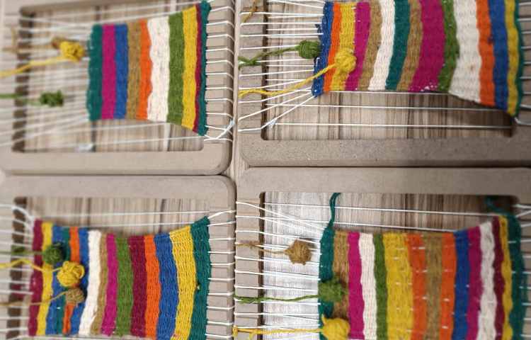 اتمام گیلیم و تحویل آن به مناسبت روز مادر 2