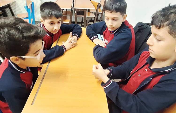 اتیکت:بازی گروهی و خلاقیت 2