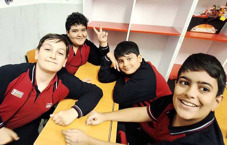 اتیکت:بازی گروهی و خلاقیت 3