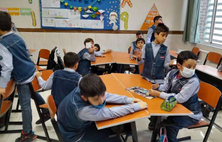 اتیکت - آموزش رفتارهای صحیح و ناصحیح آسانسور 2