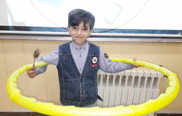 اتیکت حریم شخصی بازی و نقاشی دانش آموزان پایه اول 1